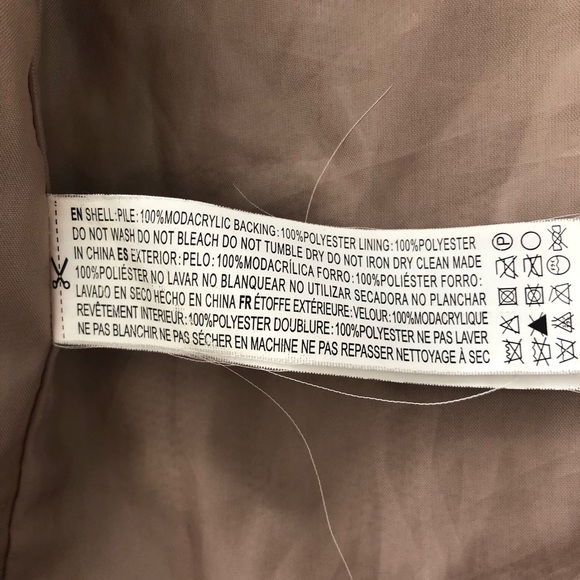 SOLD * FOREVER 21 Teddy Bear Vest - Picture 8 of 8